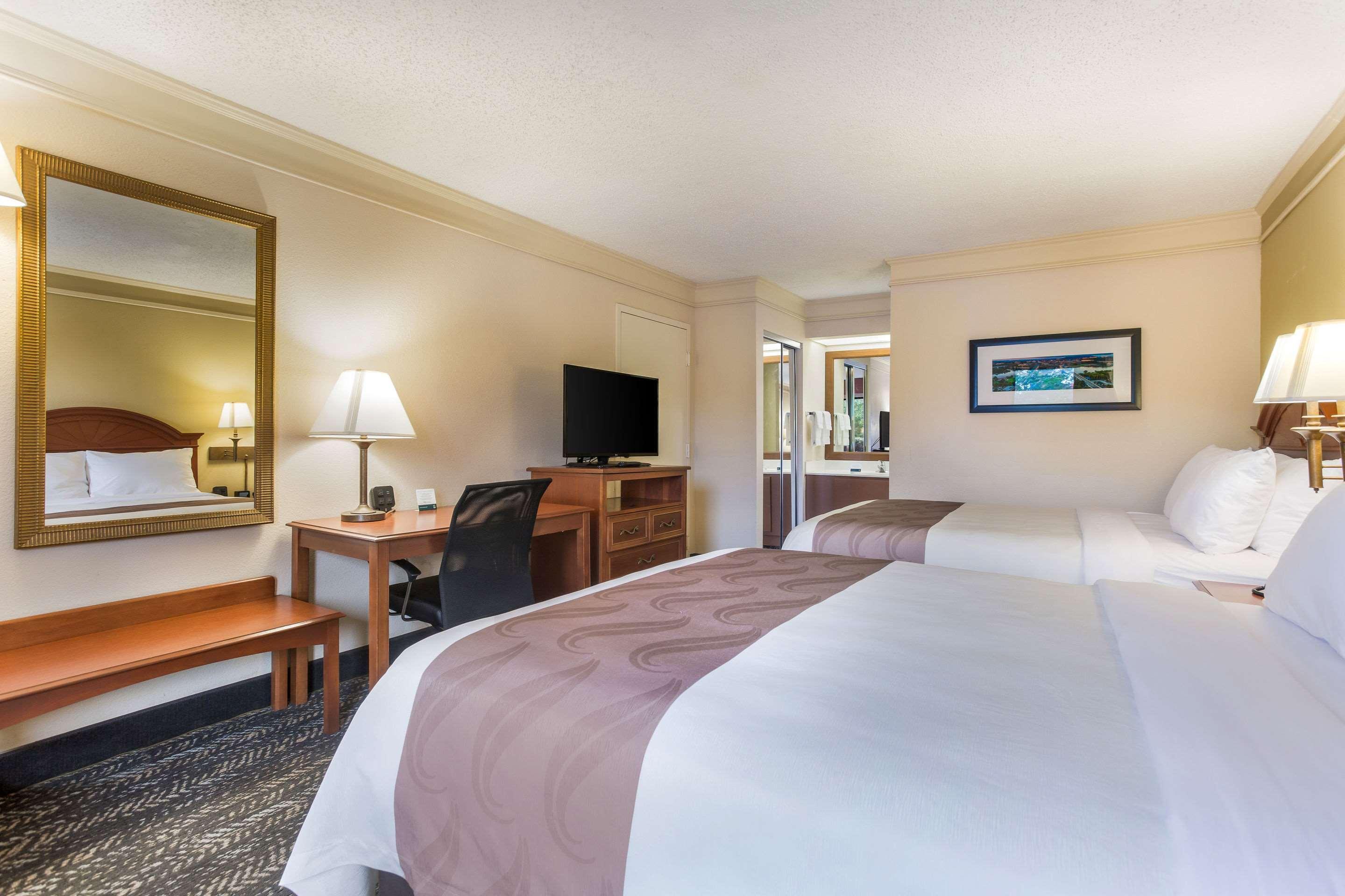 Quality Inn - Hamilton Place Чаттануга Экстерьер фото