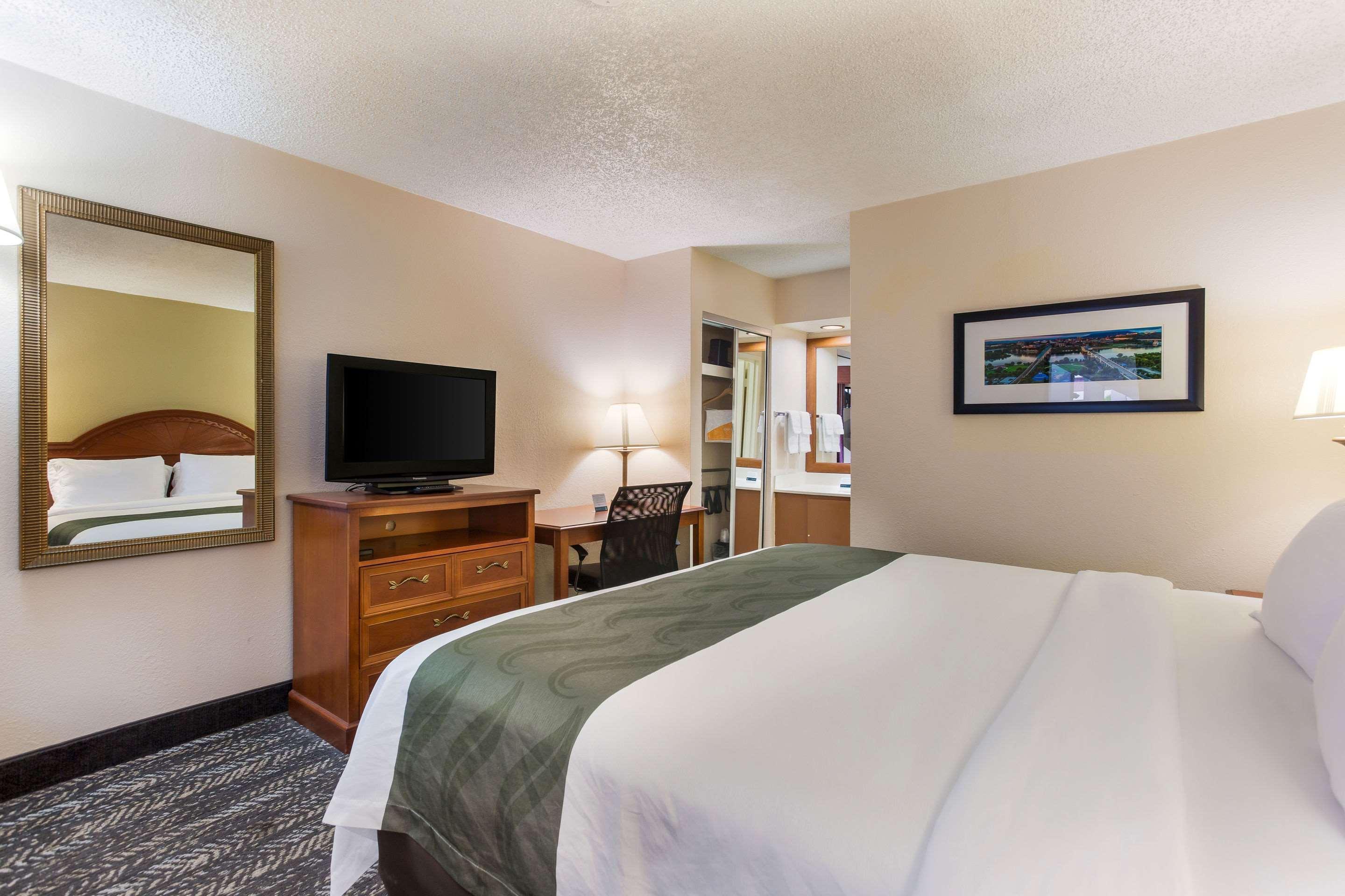 Quality Inn - Hamilton Place Чаттануга Экстерьер фото