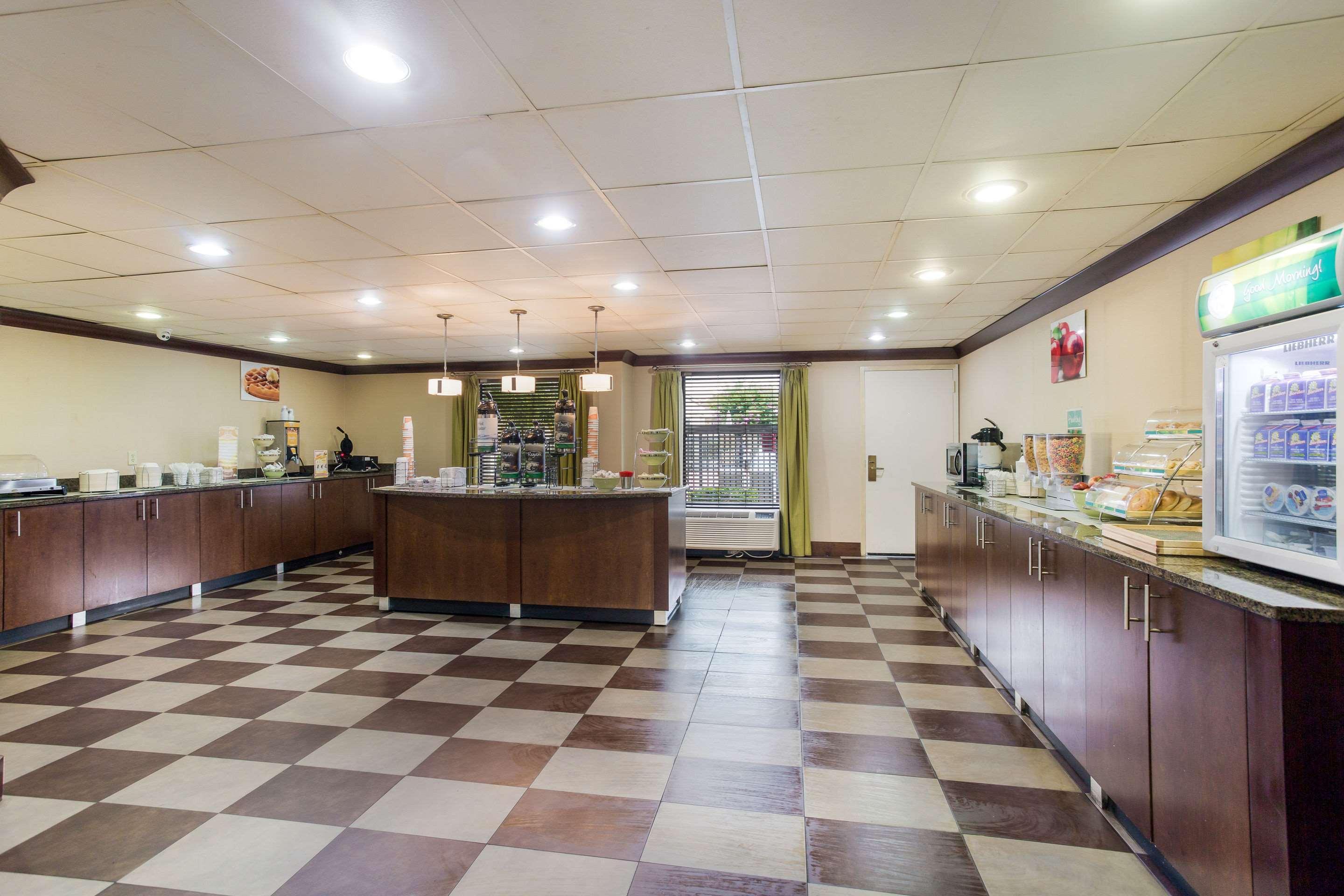 Quality Inn - Hamilton Place Чаттануга Экстерьер фото