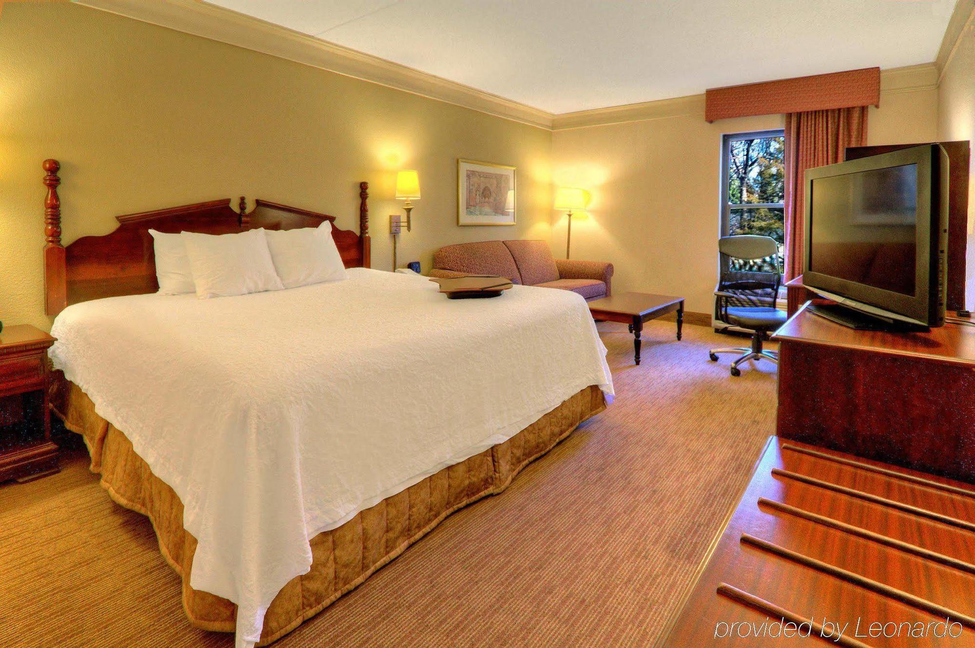Quality Inn - Hamilton Place Чаттануга Экстерьер фото